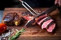 Steak - món ăn đặc trưng cho ẩm thực miền phương Tây