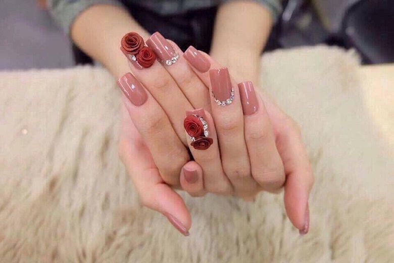 Mẫu nail đơn giản nhẹ nhàng